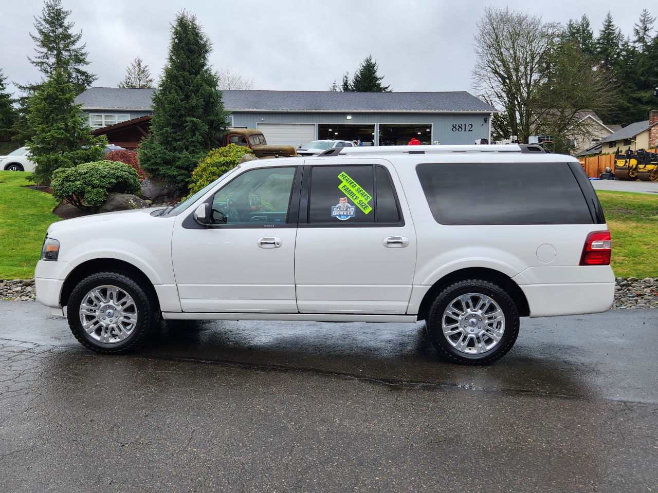 Ford Expedition EL 4WD 4dr Limited 2013