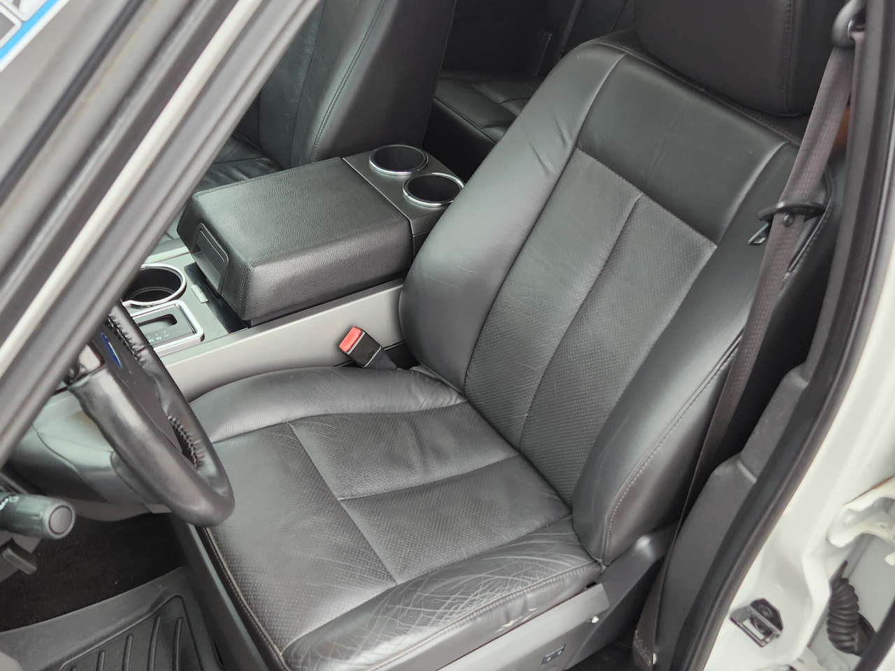 Ford Expedition EL 4WD 4dr Limited 2013