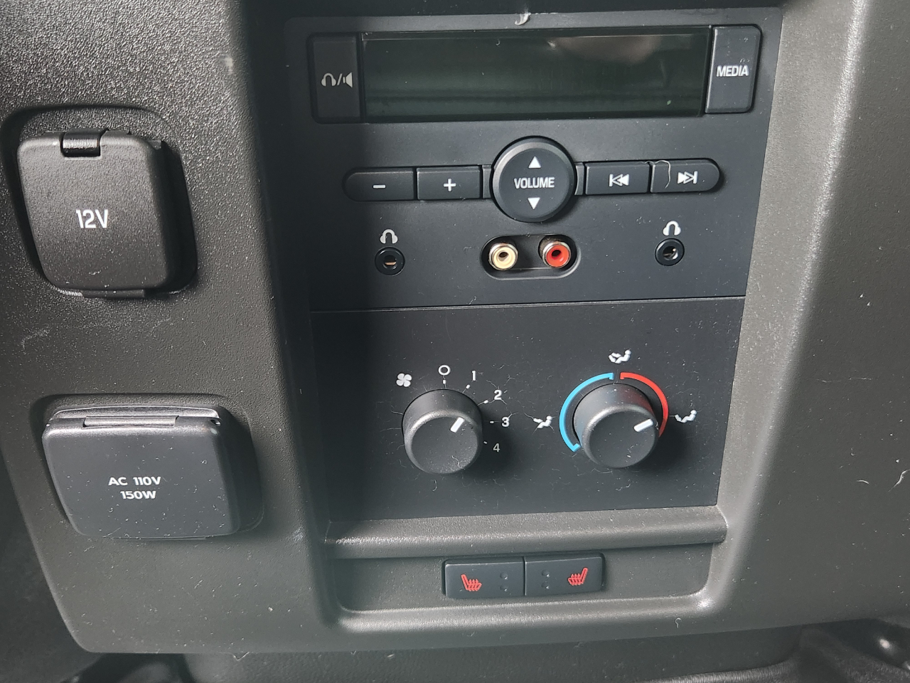 Ford Expedition EL 4WD 4dr Limited 2013