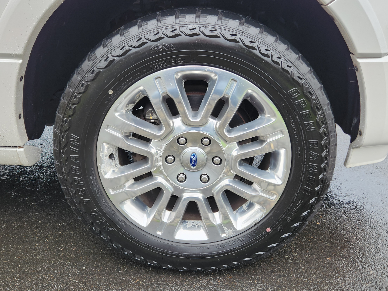 Ford Expedition EL 4WD 4dr Limited 2013