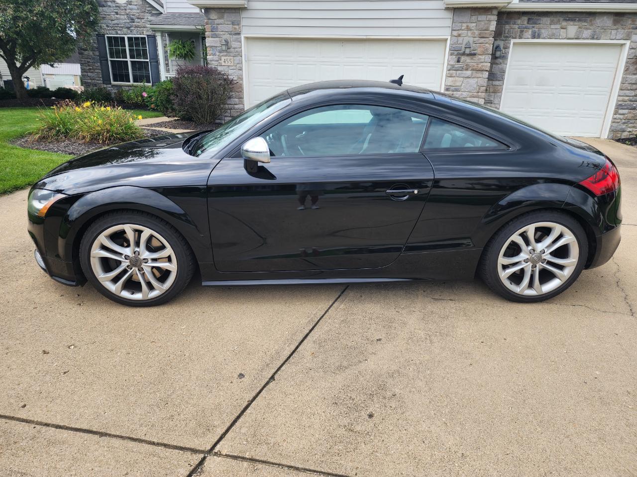 Audi TTS 2dr Cpe AT 2.0T quattro Prestige 2009