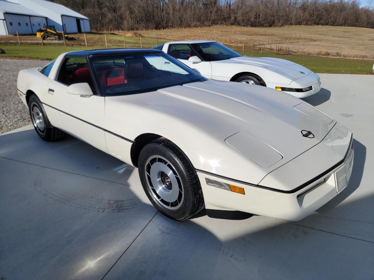 Chevrolet Corvette 2dr Hatchback Coupe 1984