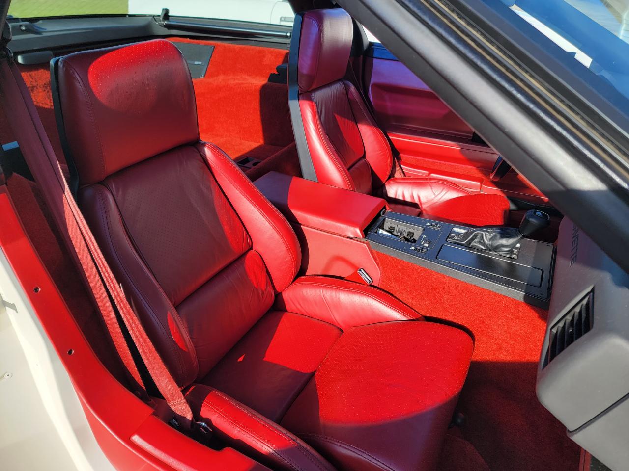 Chevrolet Corvette 2dr Hatchback Coupe 1984