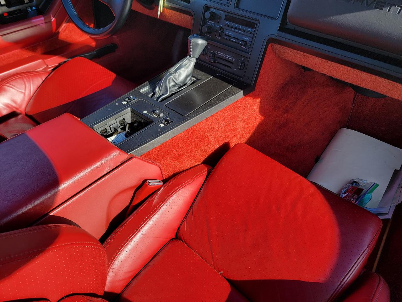 Chevrolet Corvette 2dr Hatchback Coupe 1984