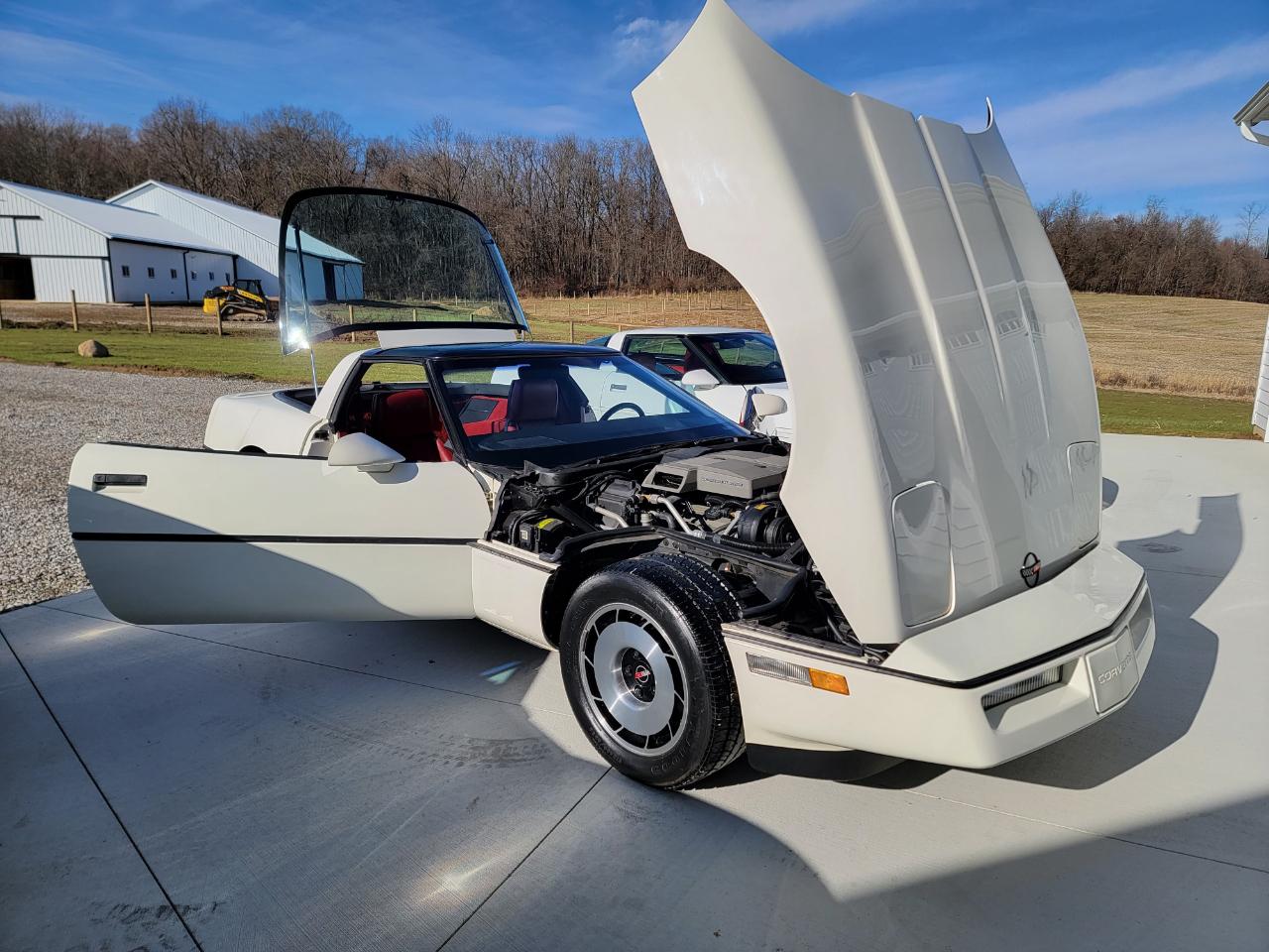 Chevrolet Corvette 2dr Hatchback Coupe 1984