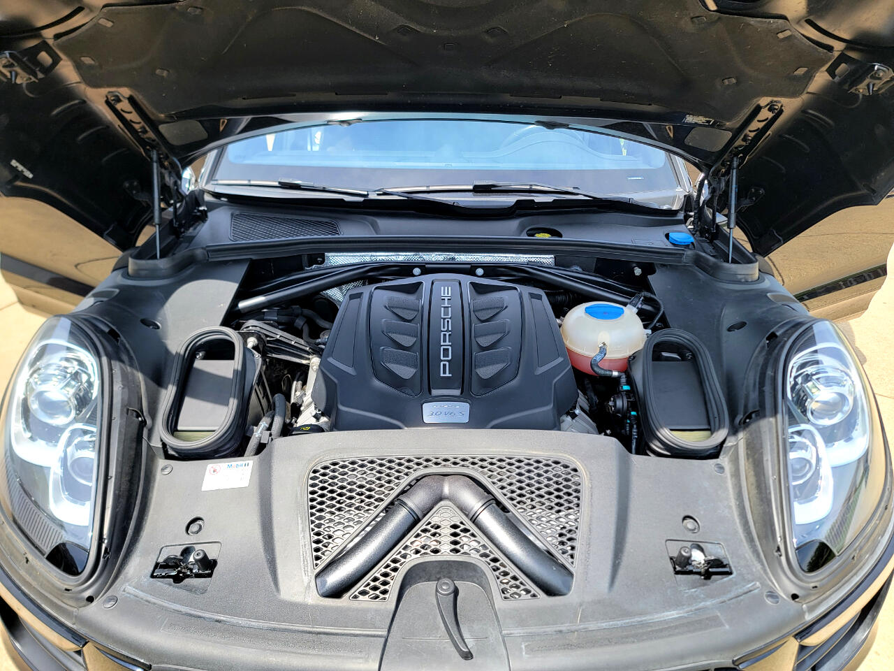 Porsche Macan AWD 4dr S 2015 Porsche Macan AWD 4dr S 2015