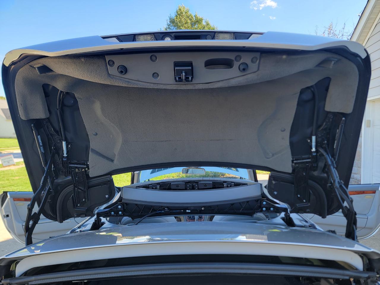 Mercedes-Benz SL-Class 2dr Roadster 5.0L 2003