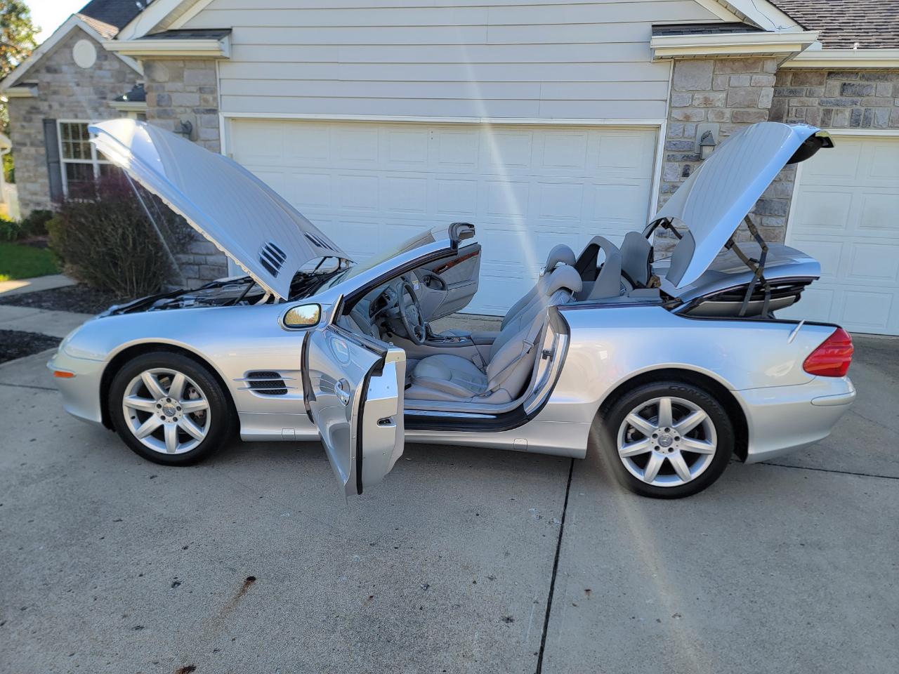 Mercedes-Benz SL-Class 2dr Roadster 5.0L 2003