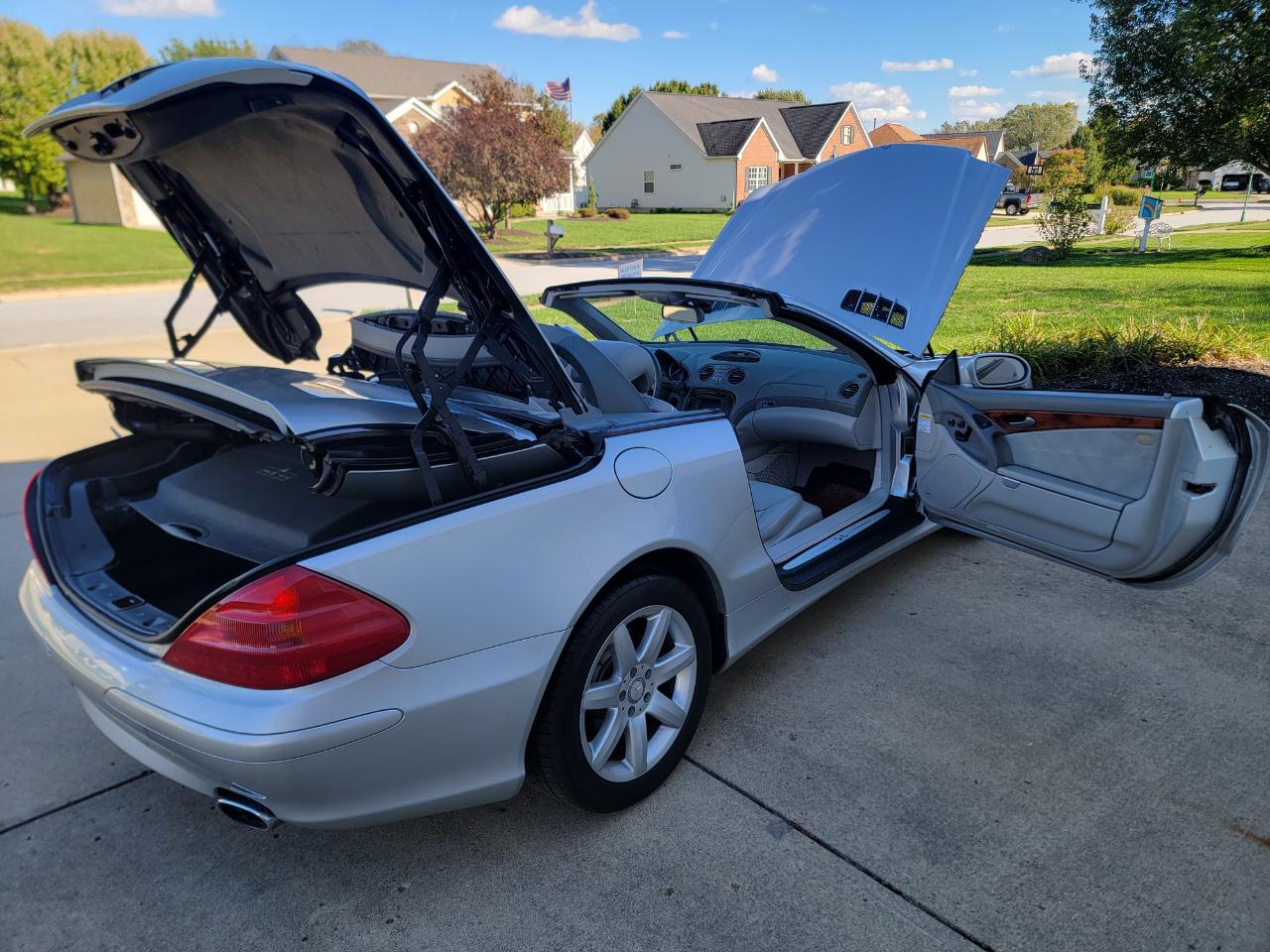 Mercedes-Benz SL-Class 2dr Roadster 5.0L 2003