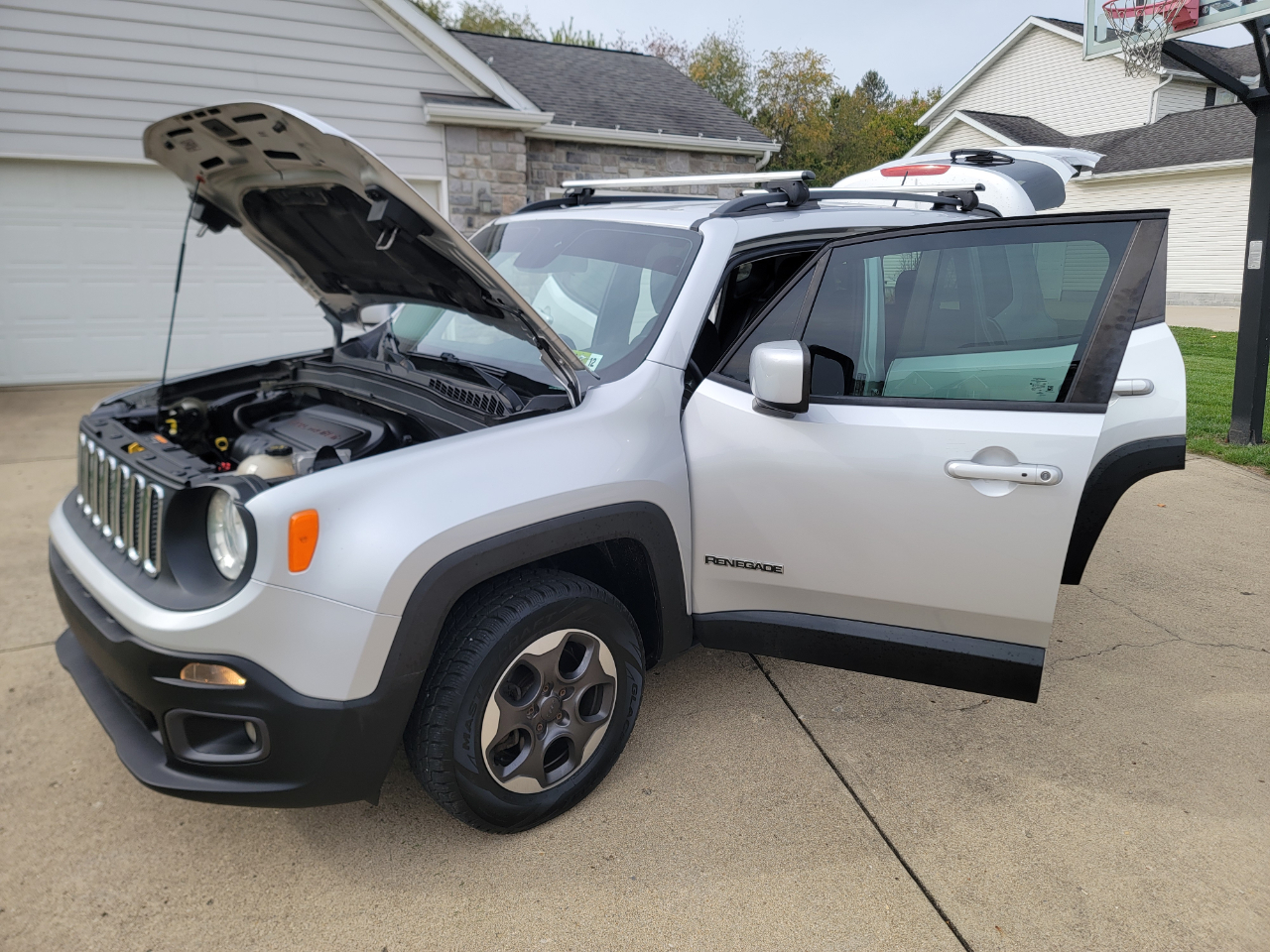 Jeep Renegade 4WD 4dr Latitude 2015 Jeep Renegade 4WD 4dr Latitude 2015