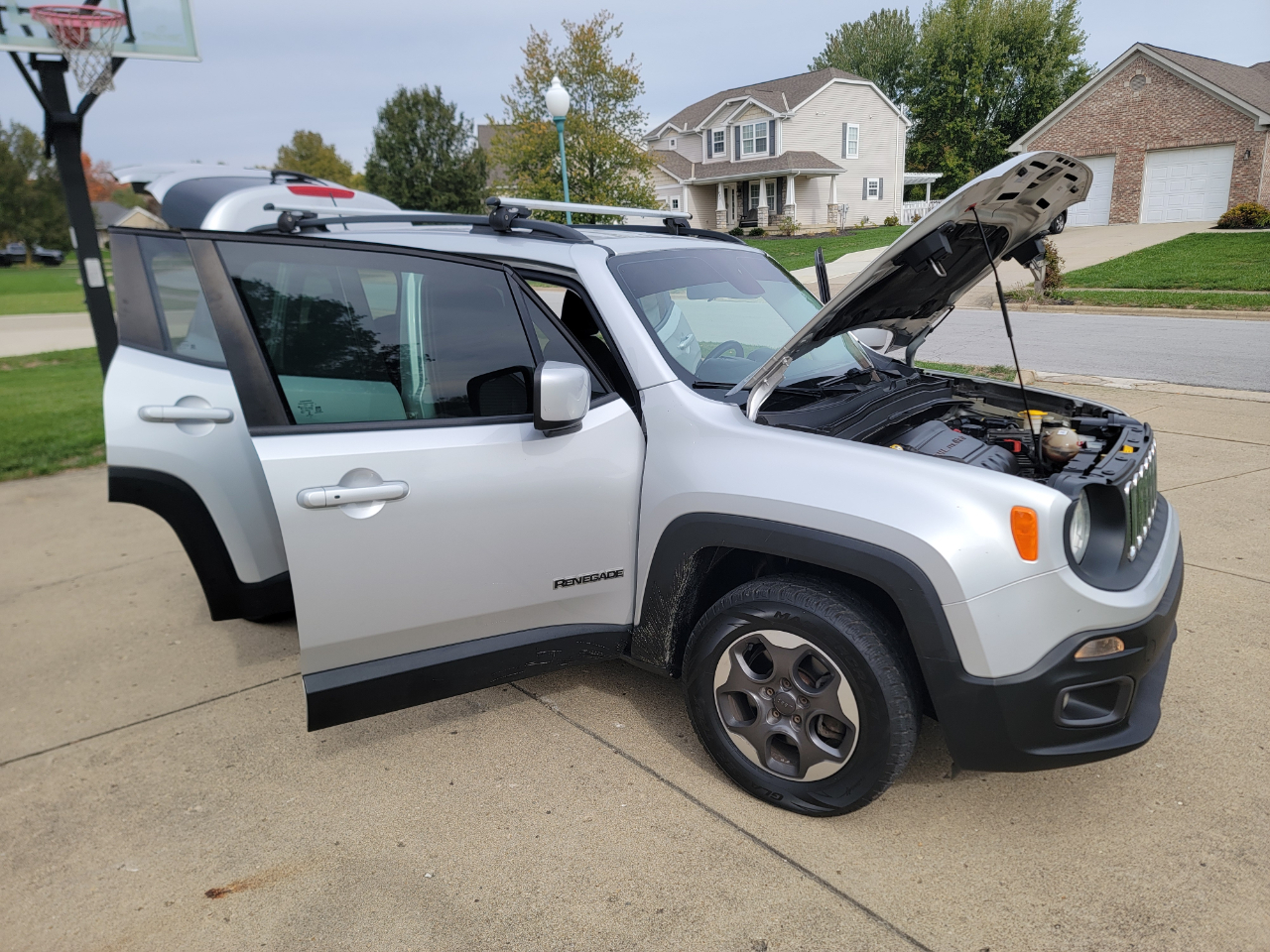 Jeep Renegade 4WD 4dr Latitude 2015 Jeep Renegade 4WD 4dr Latitude 2015