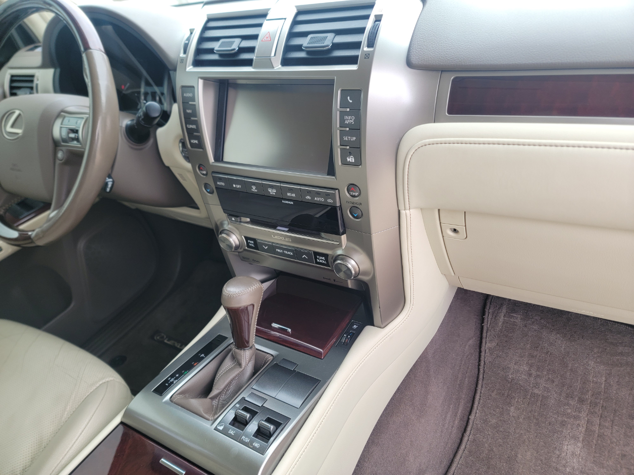 Lexus GX GX 460 Premium 4WD 2017