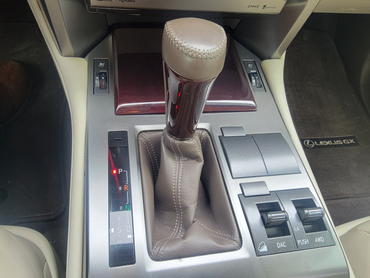 Lexus GX GX 460 Premium 4WD 2017