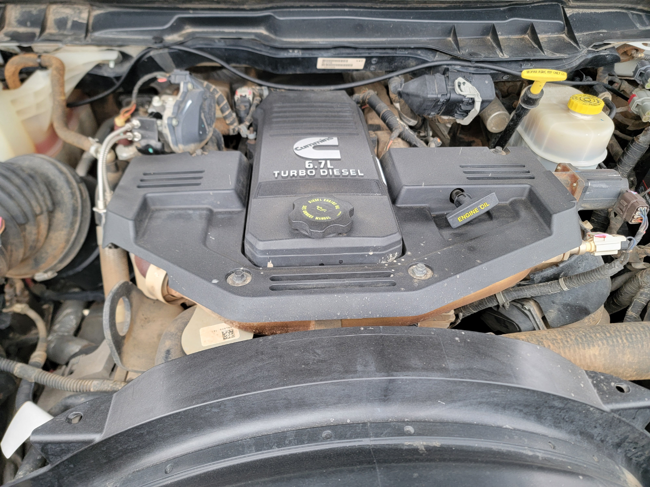 RAM 3500 Laramie 4x4 Crew Cab 8' Box 2017