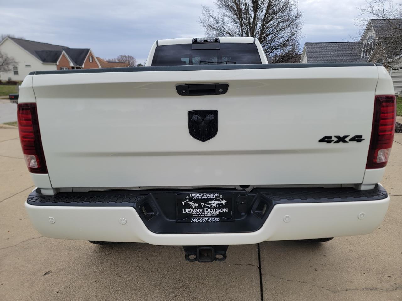 RAM 3500 Laramie 4x4 Crew Cab 8' Box 2017