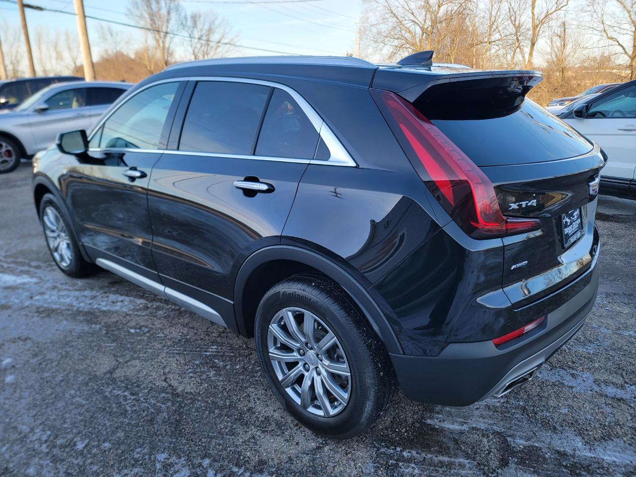 Cadillac XT4 AWD 4dr Premium Luxury 2023