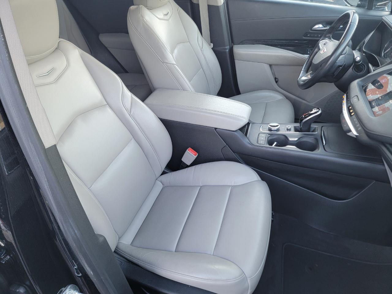 Cadillac XT4 AWD 4dr Premium Luxury 2023