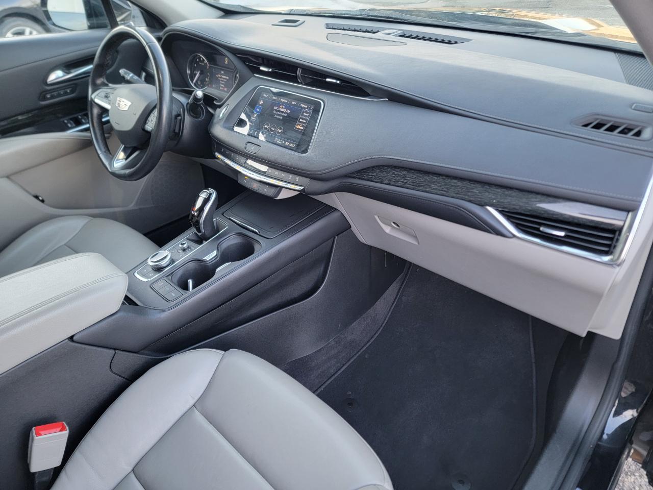 Cadillac XT4 AWD 4dr Premium Luxury 2023