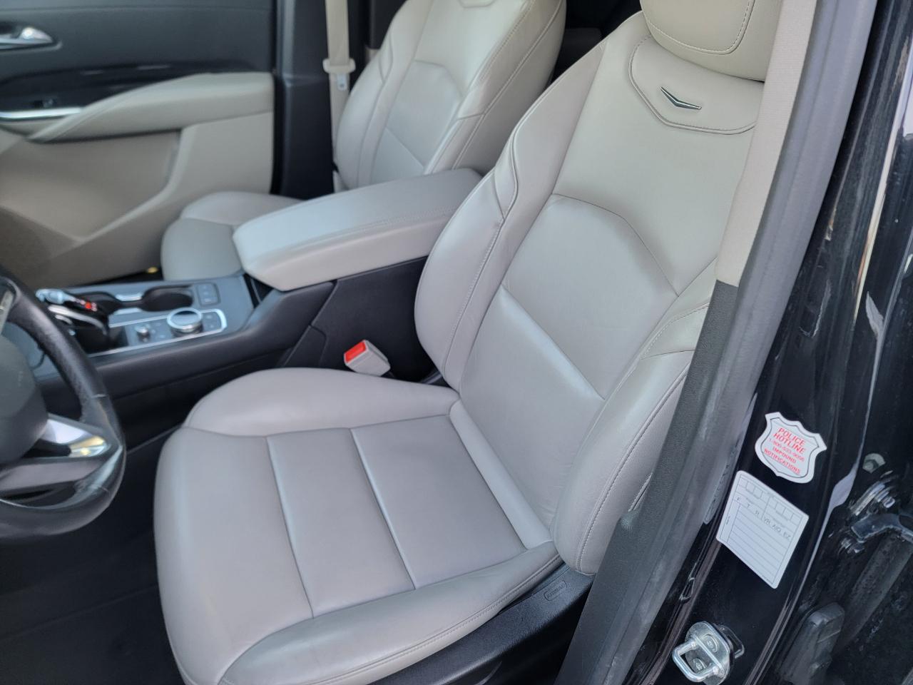 Cadillac XT4 AWD 4dr Premium Luxury 2023