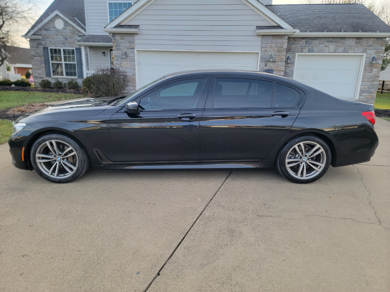 BMW 7 Series 740i xDrive Sedan 2019