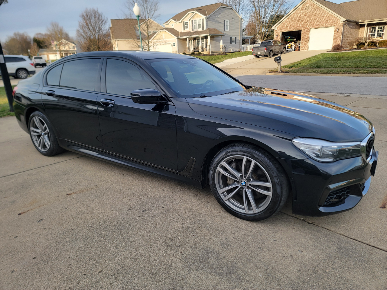 BMW 7 Series 740i xDrive Sedan 2019