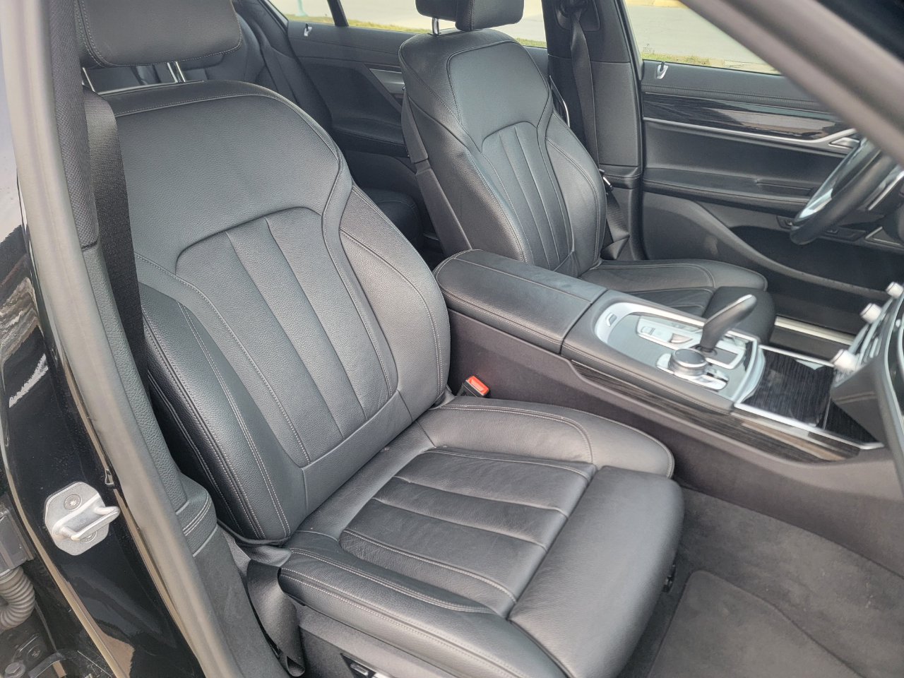 BMW 7 Series 740i xDrive Sedan 2019