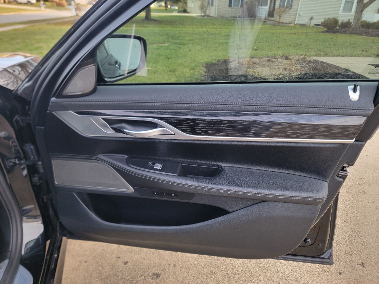 BMW 7 Series 740i xDrive Sedan 2019