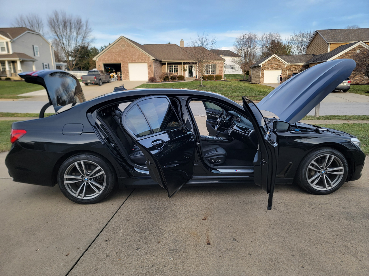 BMW 7 Series 740i xDrive Sedan 2019