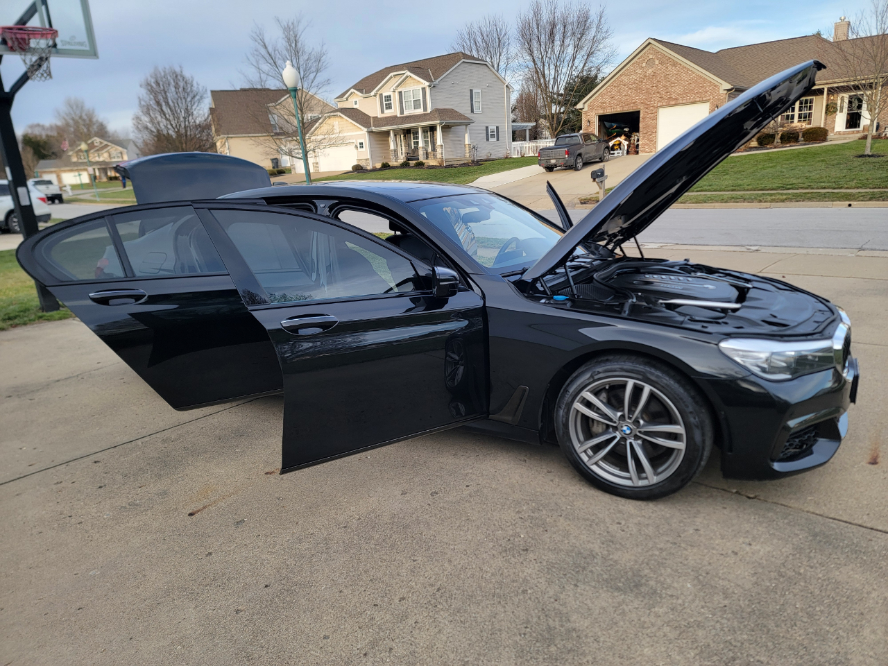 BMW 7 Series 740i xDrive Sedan 2019