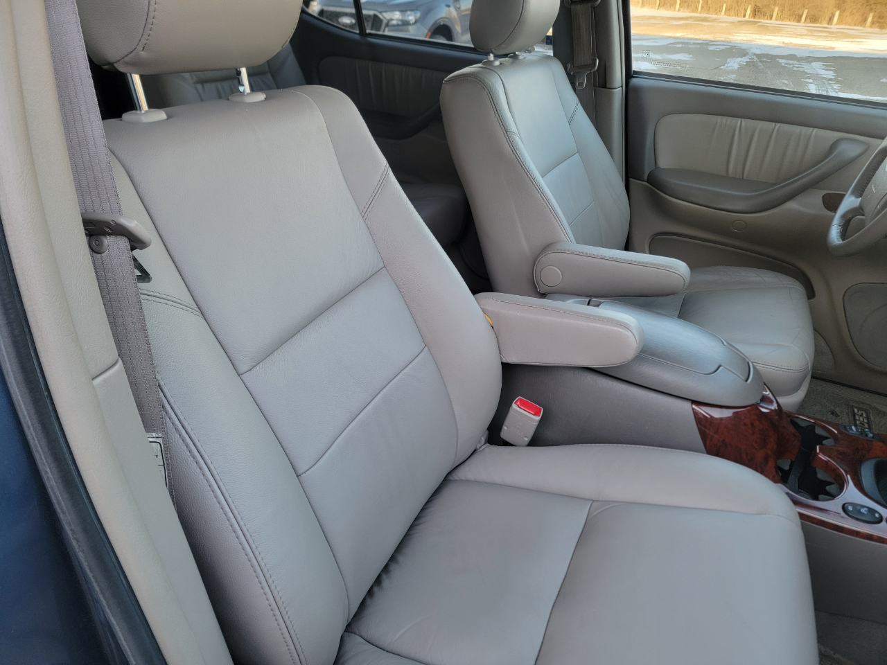 Toyota Sequoia 4WD 4dr Limited (Natl) 2007