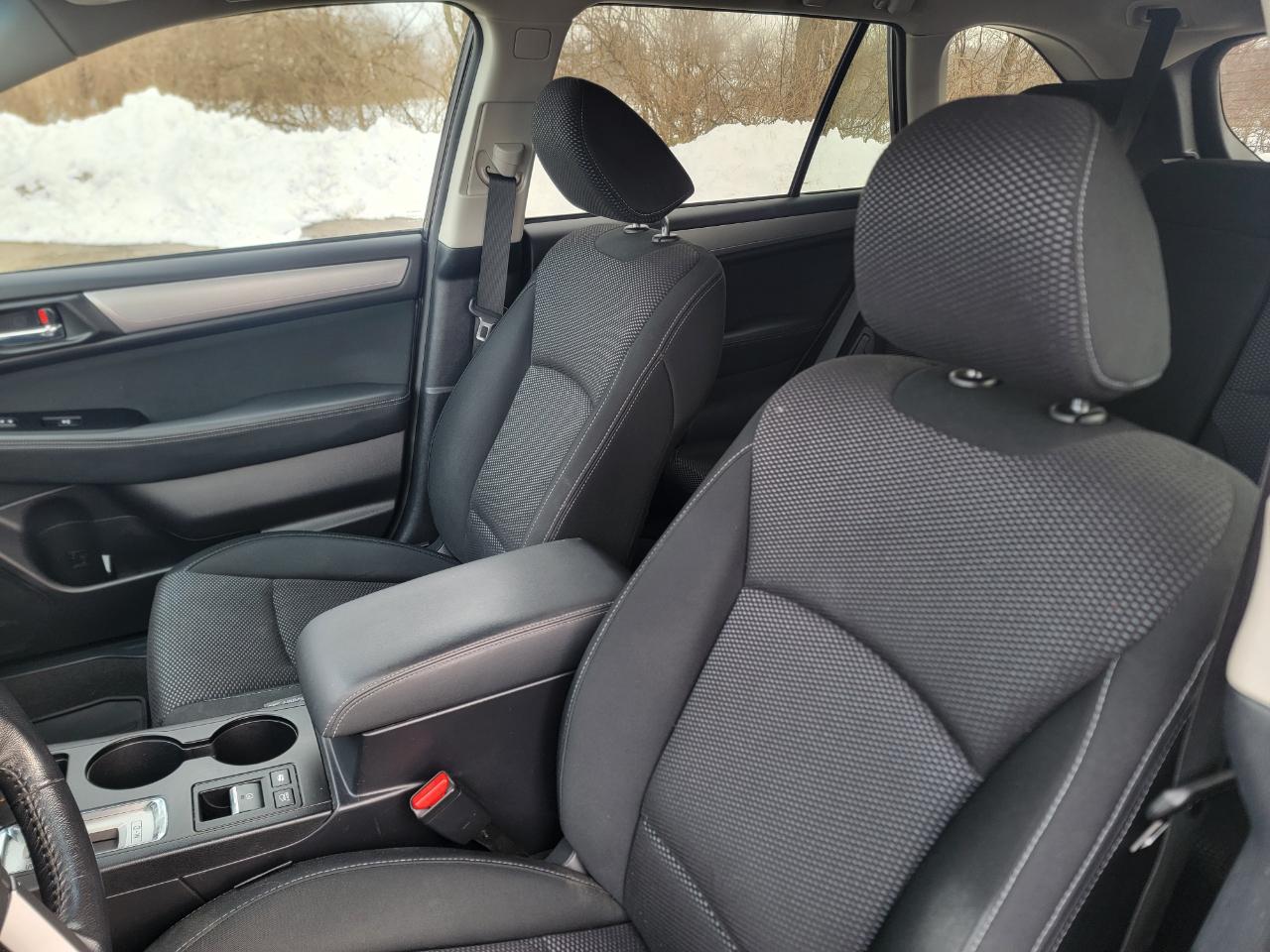 Subaru Outback 4dr Wgn 2.5i Premium PZEV 2015