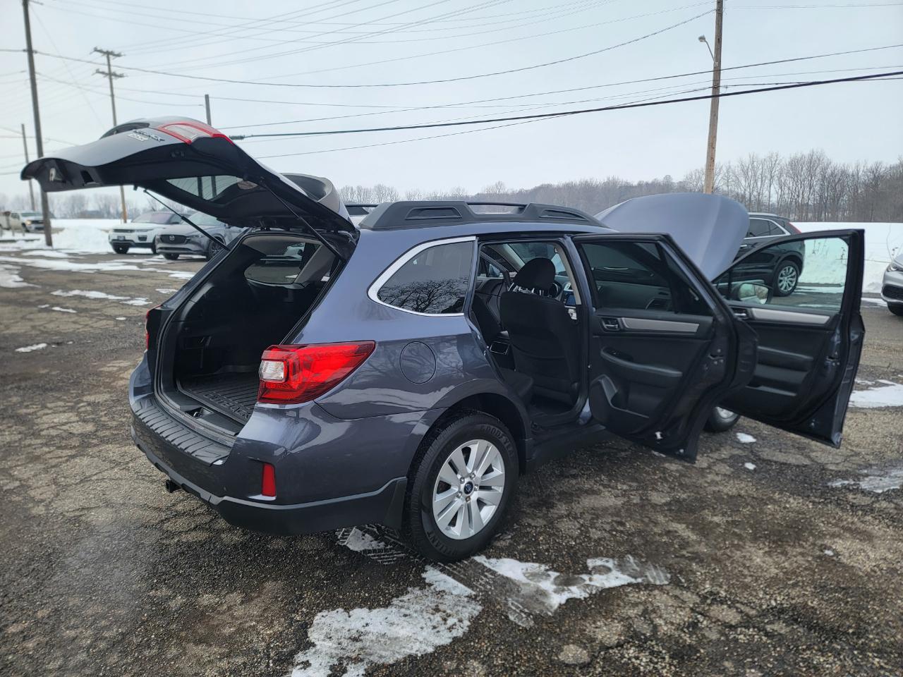 Subaru Outback 4dr Wgn 2.5i Premium PZEV 2015