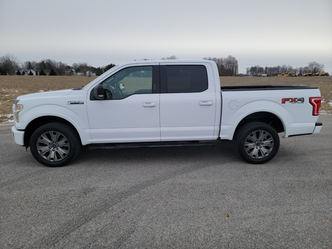 Ford F-150 4WD SuperCrew 145" FX4 2015