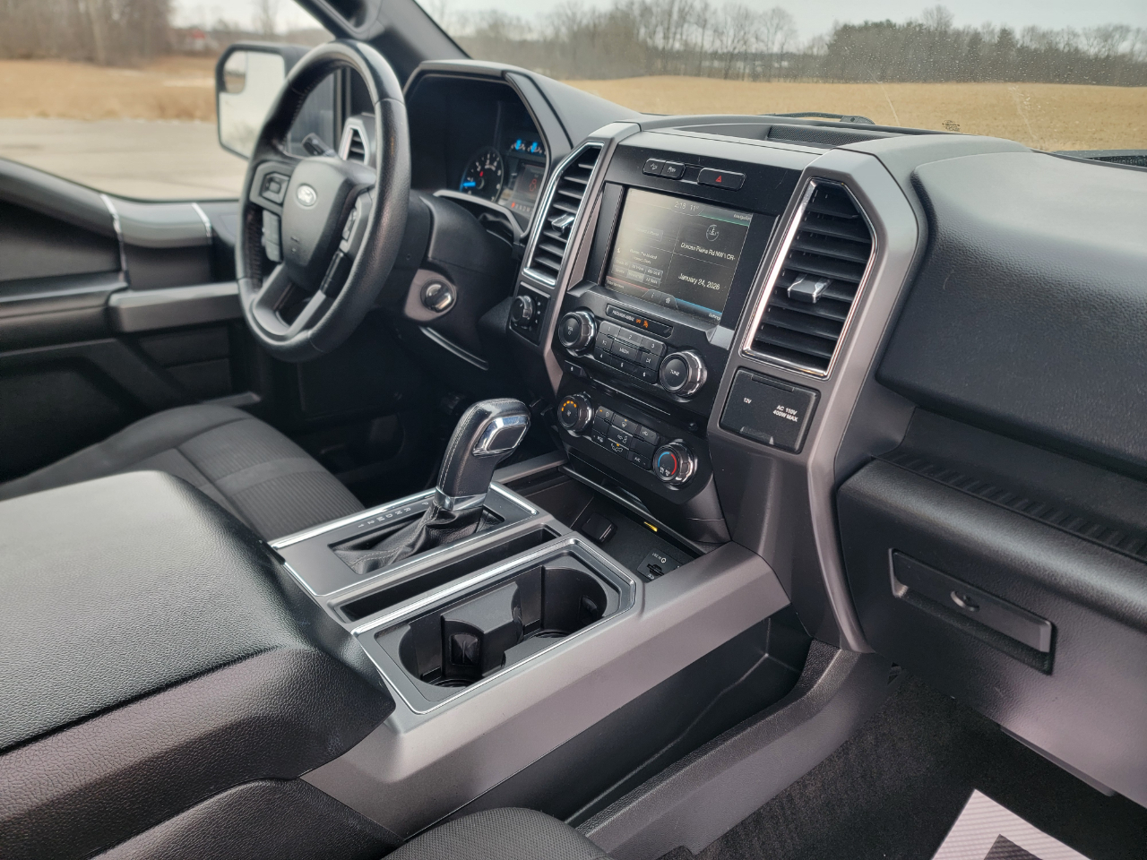 Ford F-150 4WD SuperCrew 145" FX4 2015