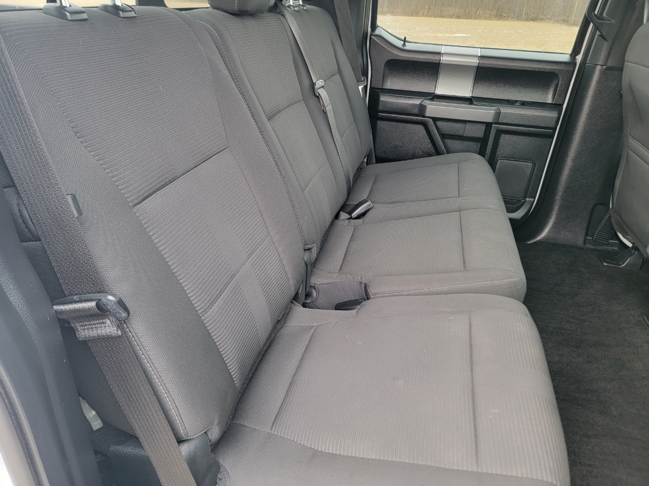 Ford F-150 4WD SuperCrew 145" FX4 2015