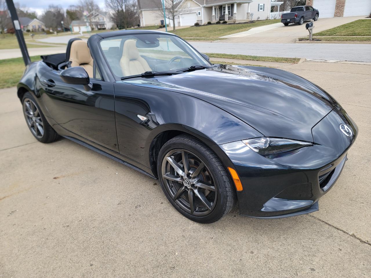 Mazda MX-5 Miata 2dr Conv Auto Grand Touring 2016