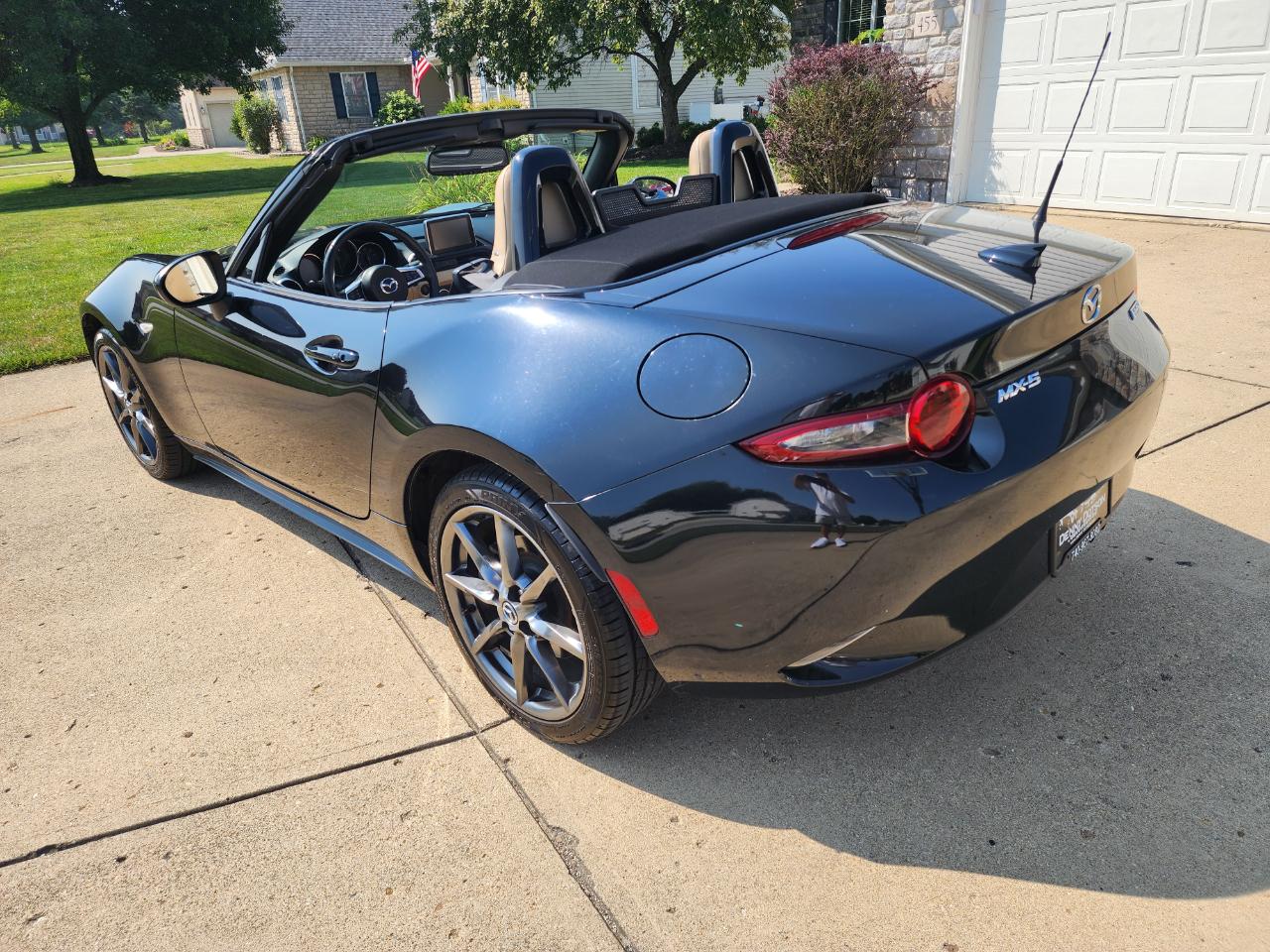 Mazda MX-5 Miata 2dr Conv Auto Grand Touring 2016