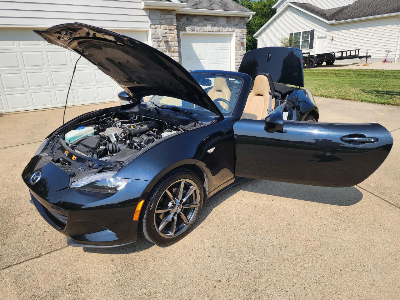 Mazda MX-5 Miata 2dr Conv Auto Grand Touring 2016