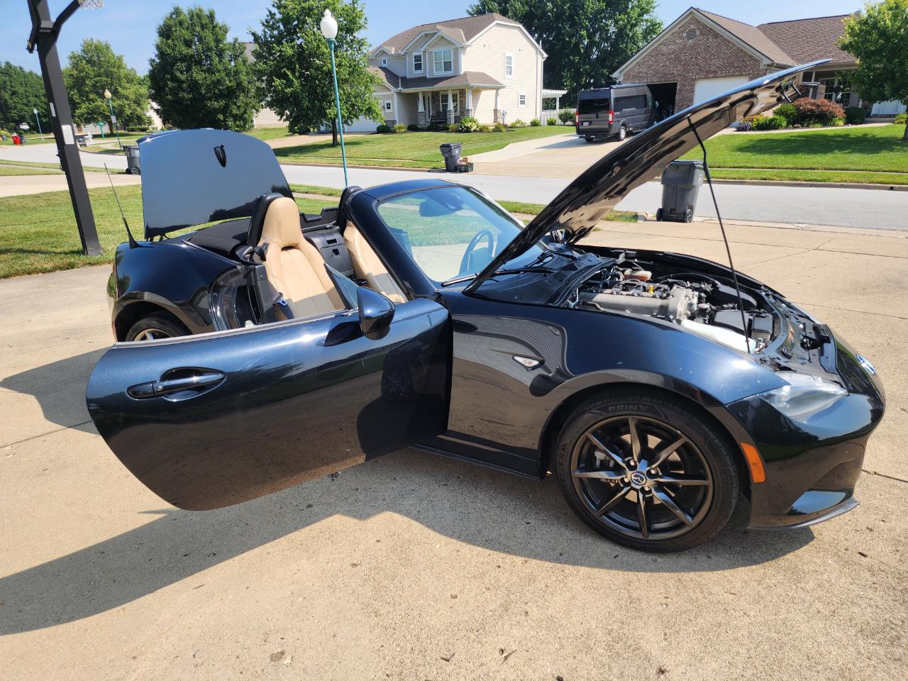 Mazda MX-5 Miata 2dr Conv Auto Grand Touring 2016