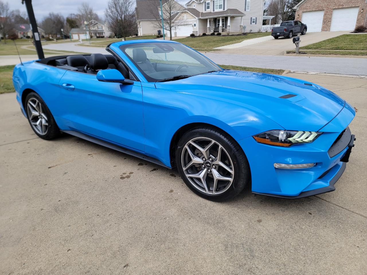 Ford Mustang EcoBoost Convertible 2023