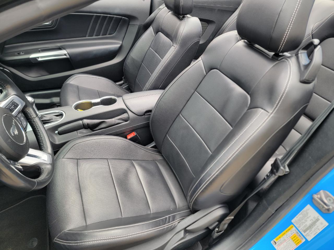 Ford Mustang EcoBoost Convertible 2023