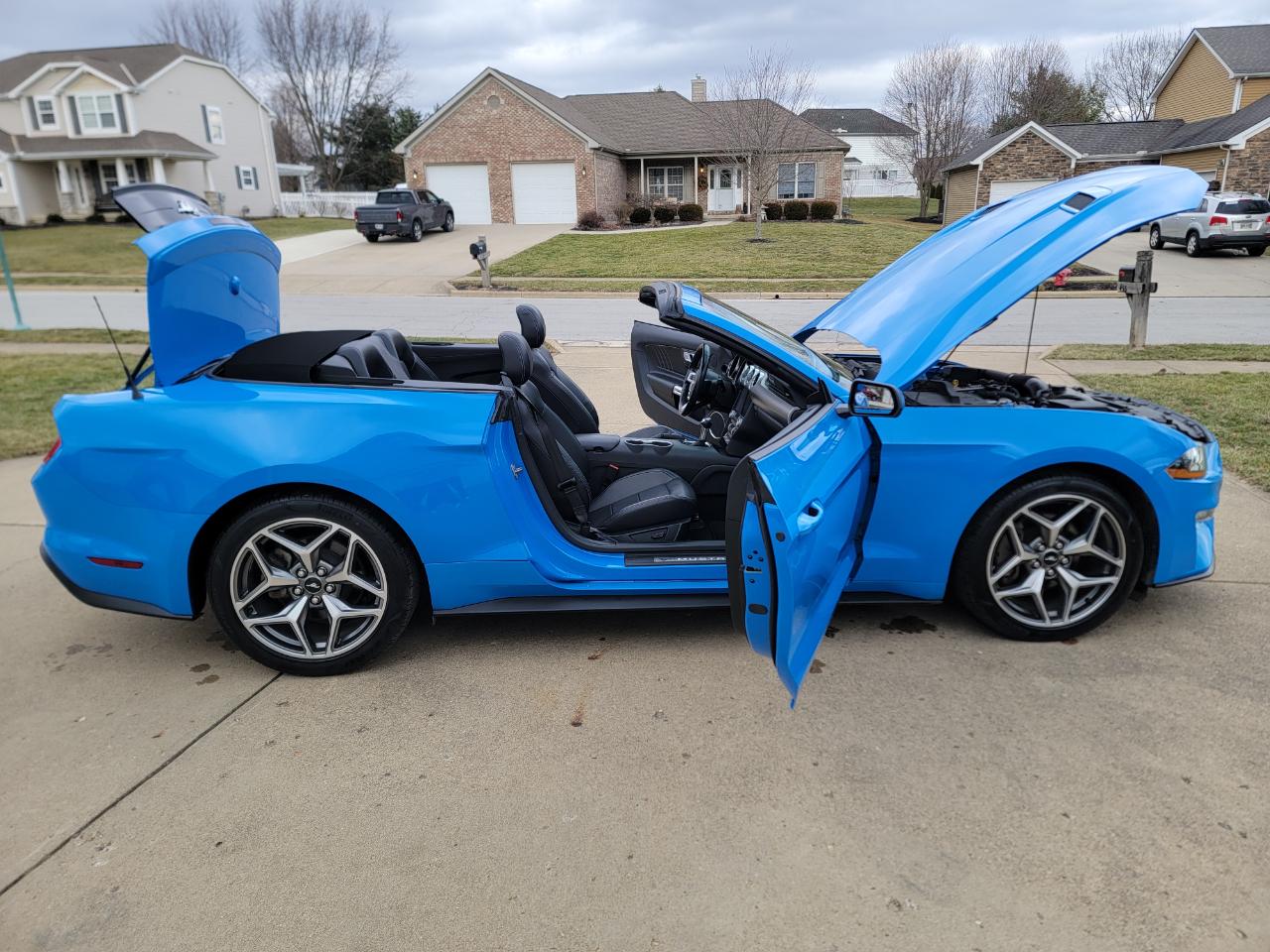Ford Mustang EcoBoost Convertible 2023
