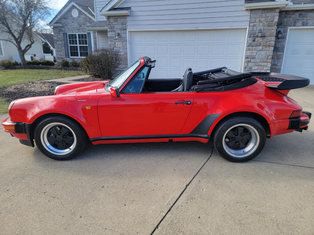 Porsche 911 Carrera 2dr Cabriolet 1986