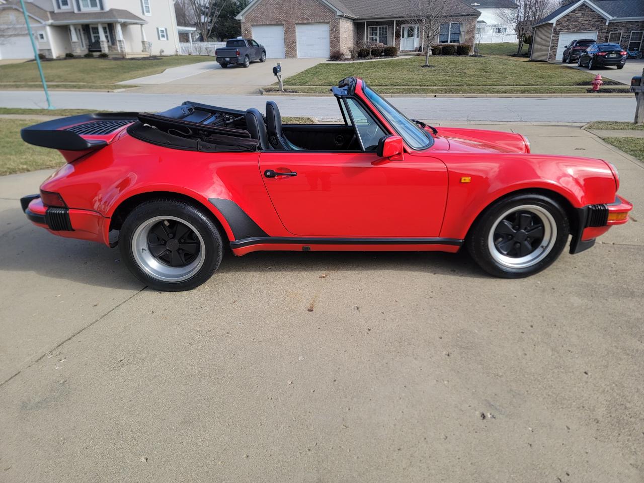 Porsche 911 Carrera 2dr Cabriolet 1986