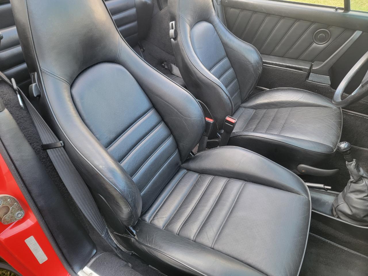 Porsche 911 Carrera 2dr Cabriolet 1986