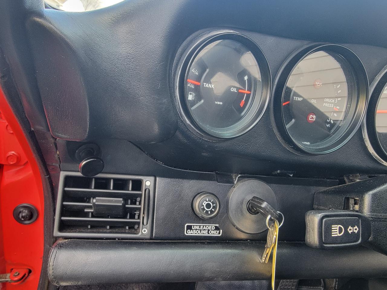 Porsche 911 Carrera 2dr Cabriolet 1986