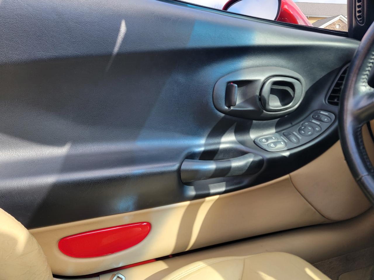 Chevrolet Corvette 2dr Convertible 1998