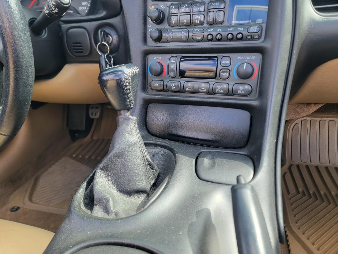 Chevrolet Corvette 2dr Convertible 1998