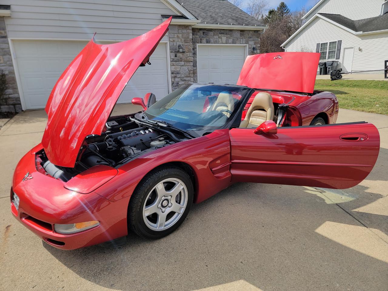 Chevrolet Corvette 2dr Convertible 1998