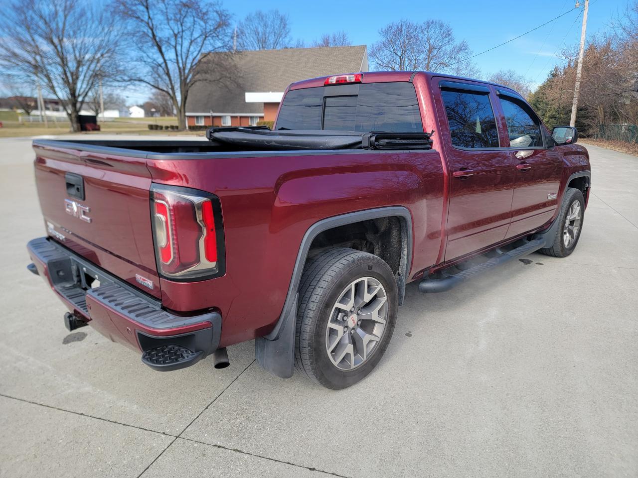 GMC Sierra 1500 4WD Crew Cab 143.5" SLT 2017